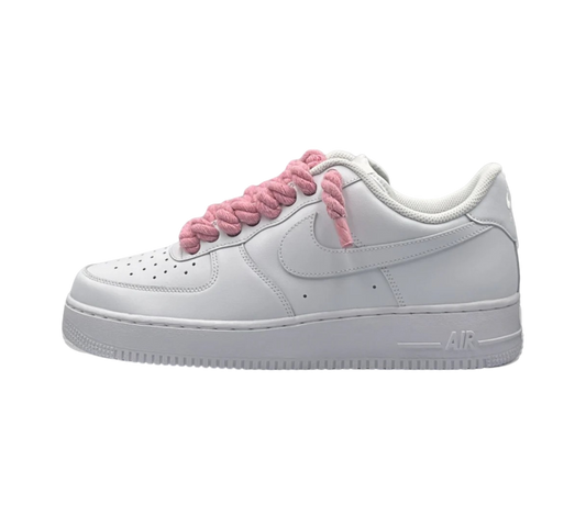 NIKE AIR FORCE 1 LOW TRIPLE WHITE / PINK ROPE LACES