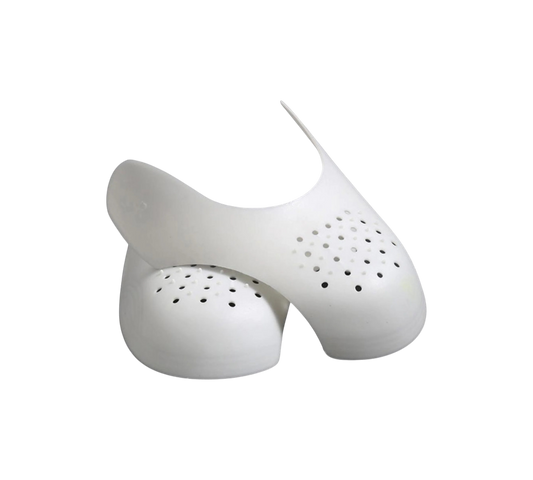 SNEAKER SHIELD